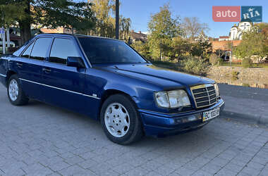 Седан Mercedes-Benz E-Class 1989 в 
