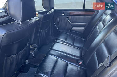 Седан Mercedes-Benz E-Class 1989 в 