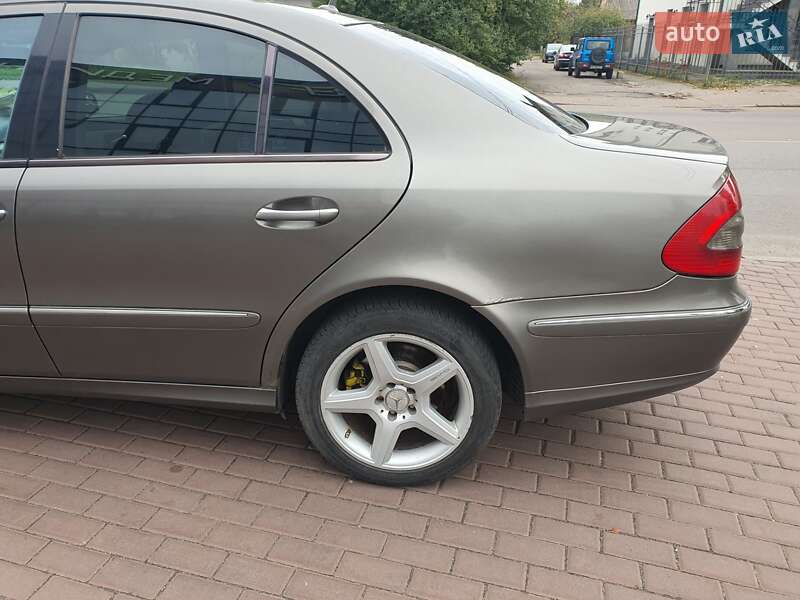 Седан Mercedes-Benz E-Class 2006 в Рівному фото 18 Седан Mercedes-Benz E-Class 2006 в Рівному