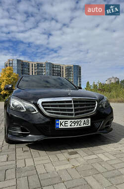 Седан Mercedes-Benz E-Class 2015 в Днепре