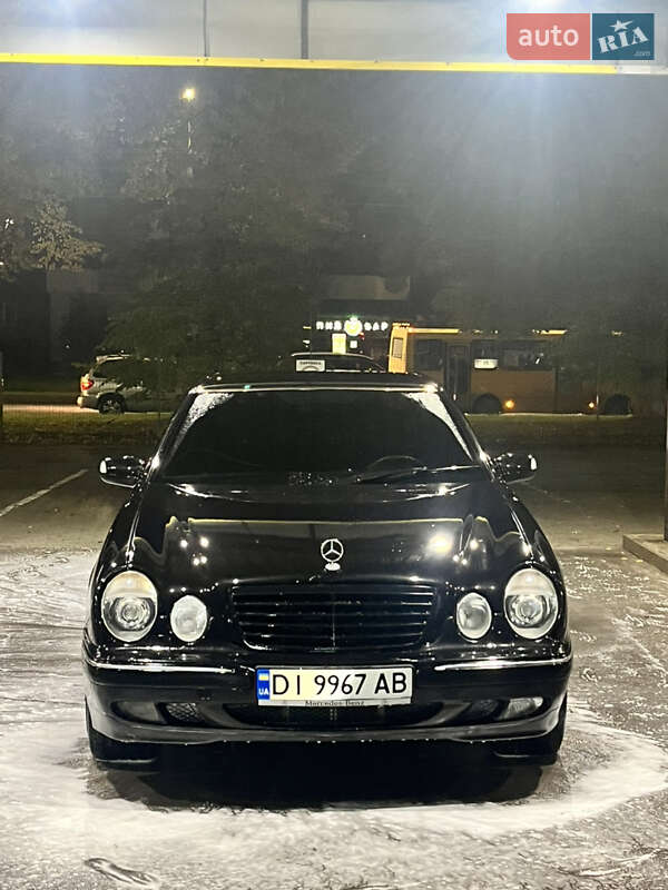 Седан Mercedes-Benz E-Class 2000 в Луцке