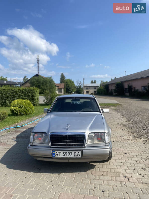 Mercedes-Benz E-Class 1994