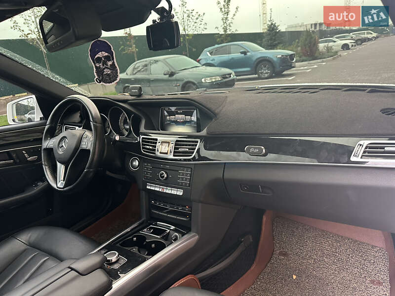 Седан Mercedes-Benz E-Class 2015 в Киеве фото 58 Седан Mercedes-Benz E-Class 2015 в Киеве
