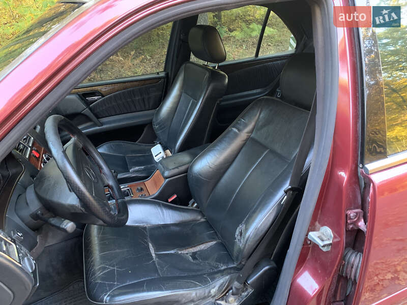 Седан Mercedes-Benz E-Class 1996 в Ківерцях фото 15 Седан Mercedes-Benz E-Class 1996 в Ківерцях
