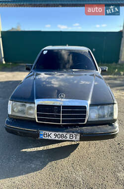 Седан Mercedes-Benz E-Class 1989 в Костопілі