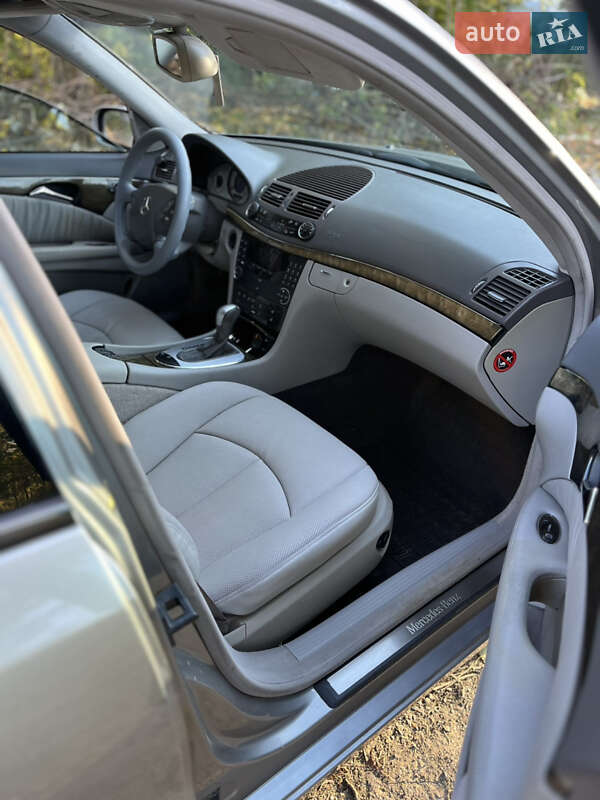 Седан Mercedes-Benz E-Class 2003 в Черновцах фото 36 Седан Mercedes-Benz E-Class 2003 в Черновцах