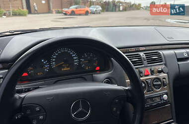 Универсал Mercedes-Benz E-Class 2002 в  фото 24 Универсал Mercedes-Benz E-Class 2002 в