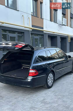 Универсал Mercedes-Benz E-Class 2003 в  фото 20 Универсал Mercedes-Benz E-Class 2003 в
