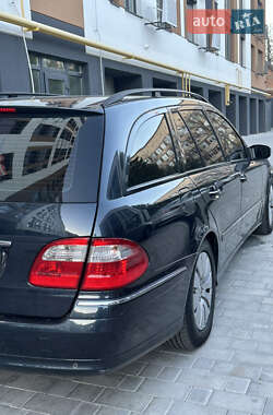 Универсал Mercedes-Benz E-Class 2003 в  фото 30 Универсал Mercedes-Benz E-Class 2003 в