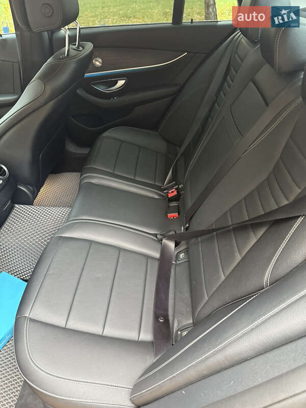 Седан Mercedes-Benz E-Class 2016 в Виннице