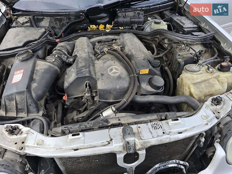 Універсал Mercedes-Benz E-Class 2000 в Хмельницькому