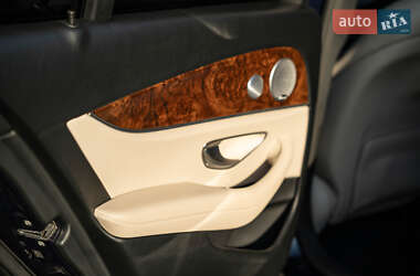 Седан Mercedes-Benz E-Class 2016 в  фото 24 Седан Mercedes-Benz E-Class 2016 в