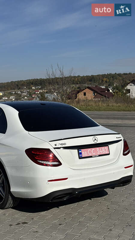Седан Mercedes-Benz E-Class 2018 в Тернополе фото 88 Седан Mercedes-Benz E-Class 2018 в Тернополе