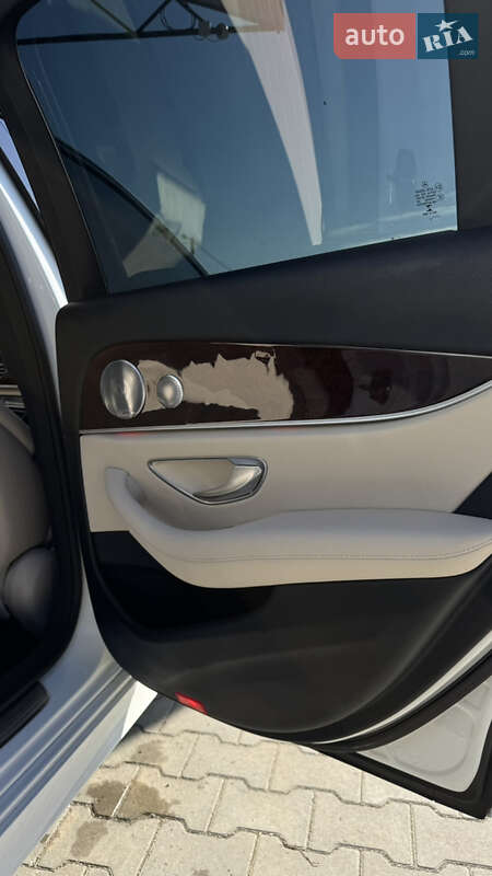 Седан Mercedes-Benz E-Class 2018 в Тернополе фото 115 Седан Mercedes-Benz E-Class 2018 в Тернополе