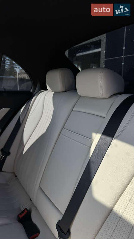 Седан Mercedes-Benz E-Class 2018 в Тернополе фото 122 Седан Mercedes-Benz E-Class 2018 в Тернополе