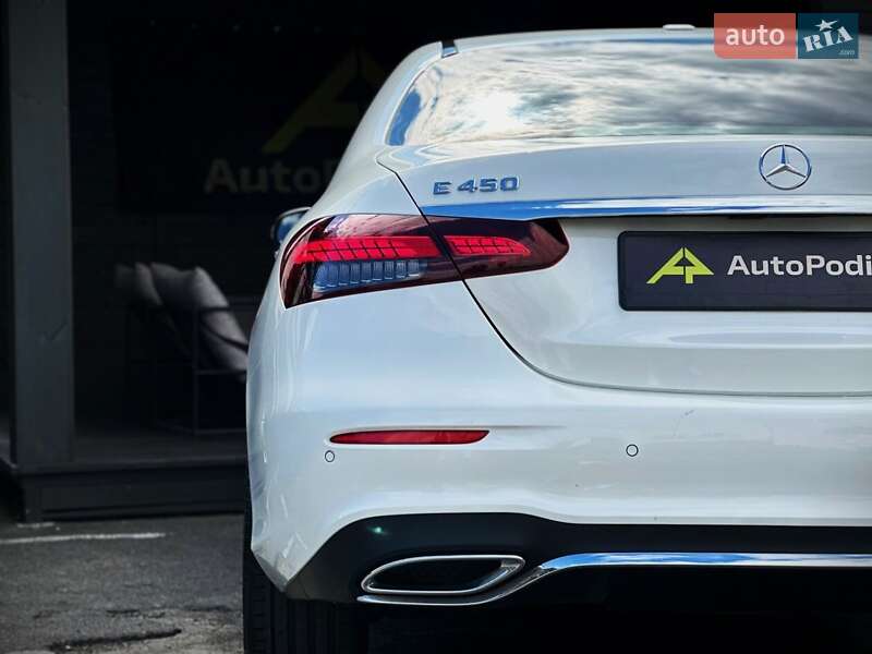 Седан Mercedes-Benz E-Class 2022 в Киеве