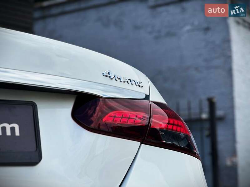 Седан Mercedes-Benz E-Class 2022 в Киеве