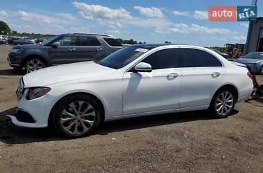 Седан Mercedes-Benz E-Class 2017 в 
