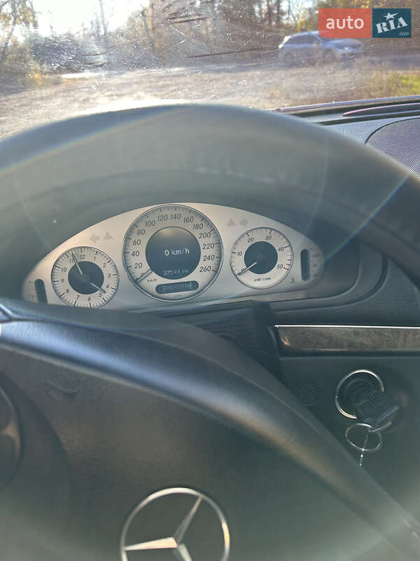 Седан Mercedes-Benz E-Class 2005 в Піщанці