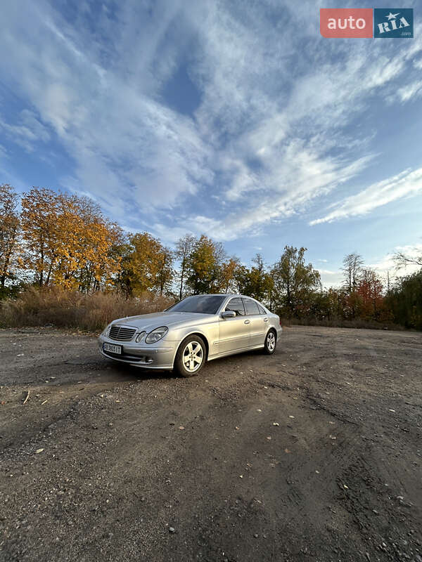 Седан Mercedes-Benz E-Class 2005 в Піщанці