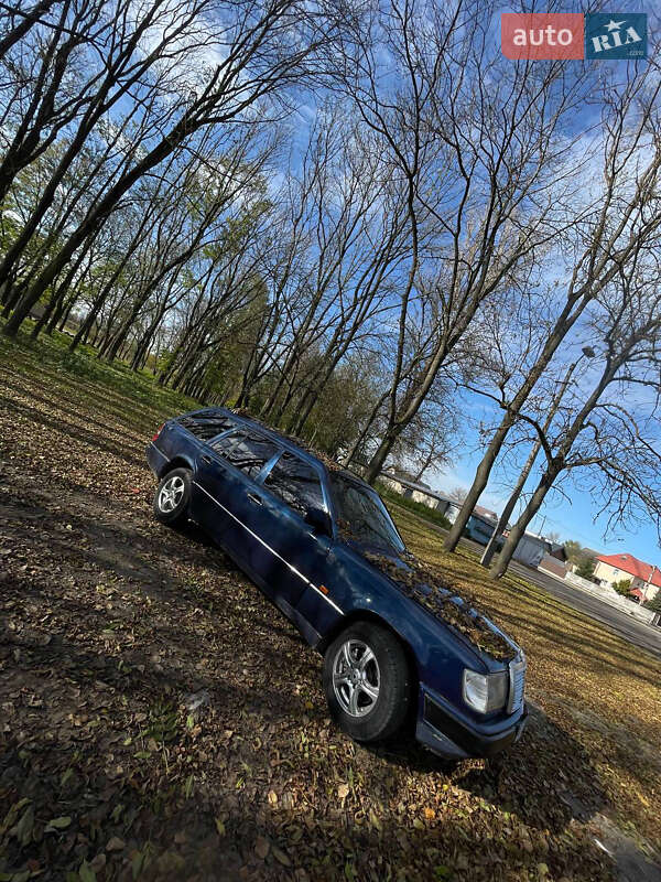 Универсал Mercedes-Benz E-Class 1992 в Коломые фото 5 Универсал Mercedes-Benz E-Class 1992 в Коломые