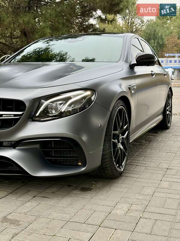 Седан Mercedes-Benz E-Class 2018 в Дніпрі