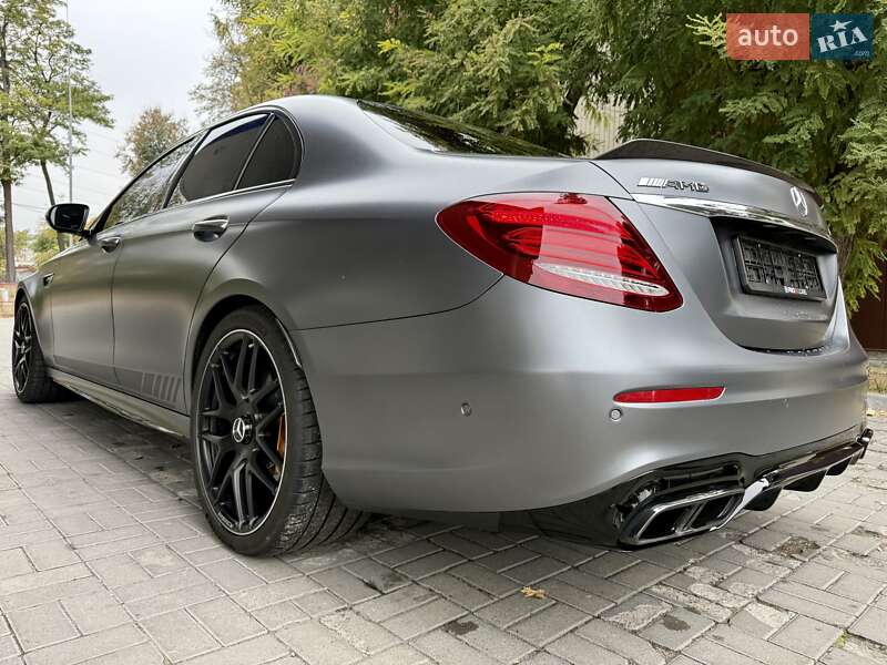 Седан Mercedes-Benz E-Class 2018 в Дніпрі