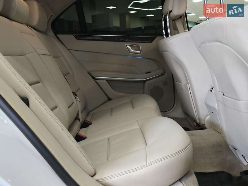 Седан Mercedes-Benz E-Class 2015 в Миколаєві фото 22 Седан Mercedes-Benz E-Class 2015 в Миколаєві