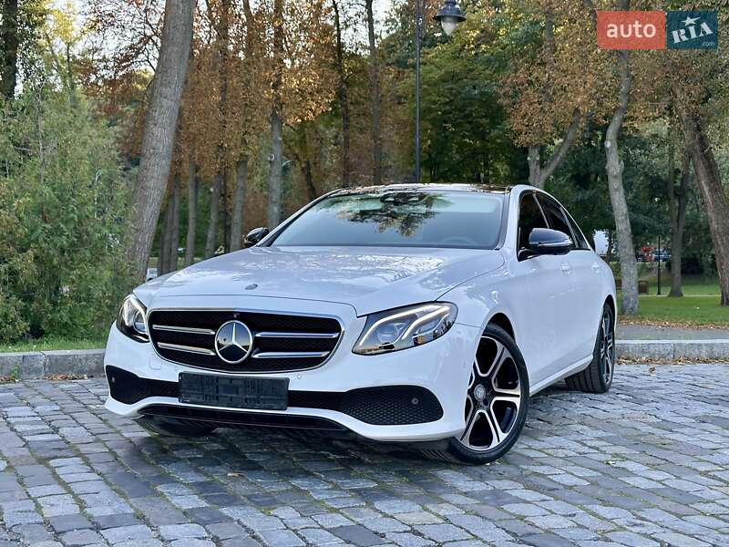 Седан Mercedes-Benz E-Class 2016 в Киеве фото Седан Mercedes-Benz E-Class 2016 в Киеве