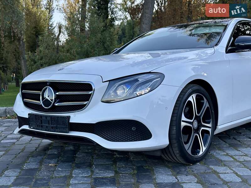 Седан Mercedes-Benz E-Class 2016 в Киеве фото 12 Седан Mercedes-Benz E-Class 2016 в Киеве