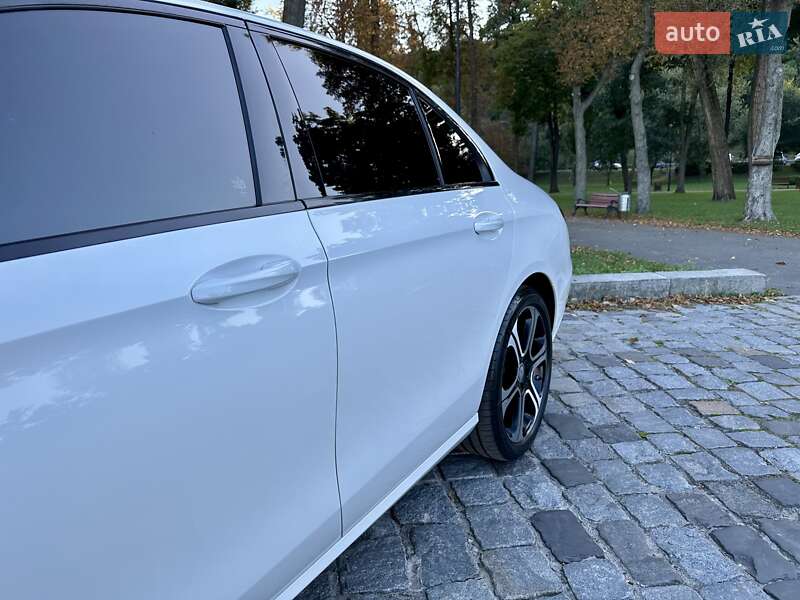 Седан Mercedes-Benz E-Class 2016 в Киеве фото 25 Седан Mercedes-Benz E-Class 2016 в Киеве