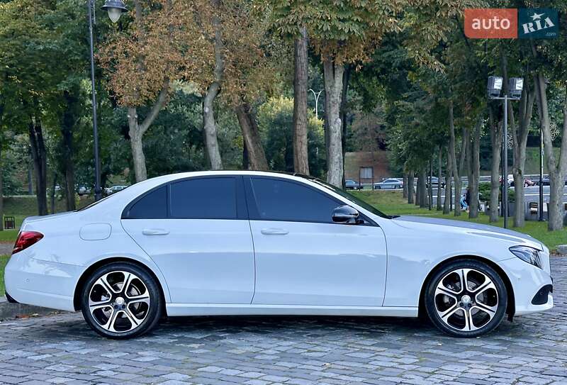 Седан Mercedes-Benz E-Class 2016 в Киеве фото 38 Седан Mercedes-Benz E-Class 2016 в Киеве