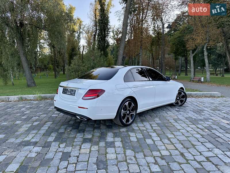 Седан Mercedes-Benz E-Class 2016 в Киеве фото 49 Седан Mercedes-Benz E-Class 2016 в Киеве
