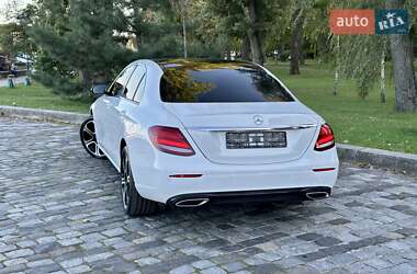 Седан Mercedes-Benz E-Class 2016 в Киеве Седан Mercedes-Benz E-Class 2016 в Киеве