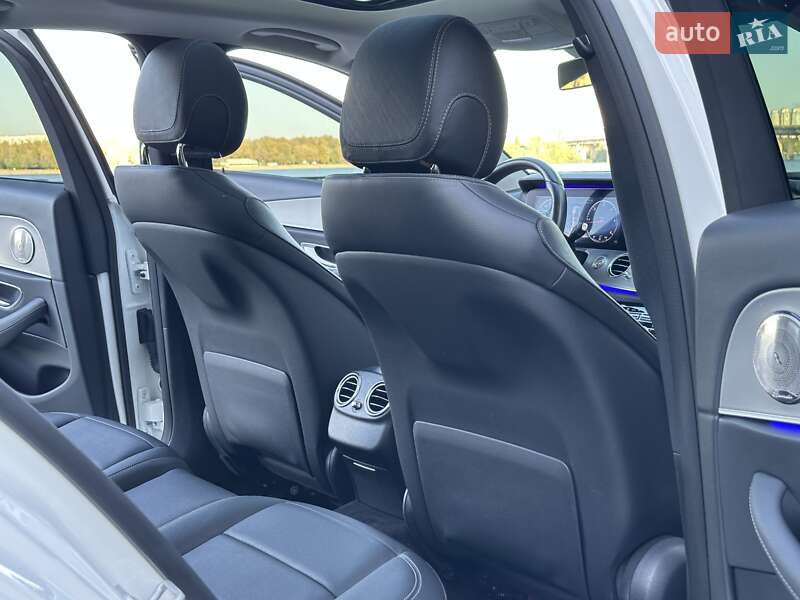 Седан Mercedes-Benz E-Class 2016 в Киеве фото 81 Седан Mercedes-Benz E-Class 2016 в Киеве