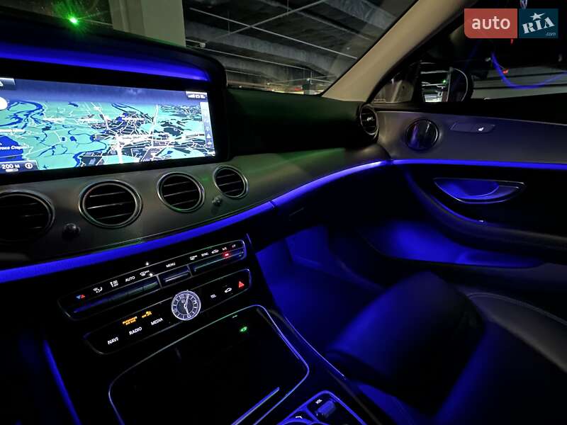 Седан Mercedes-Benz E-Class 2016 в Киеве фото 133 Седан Mercedes-Benz E-Class 2016 в Киеве