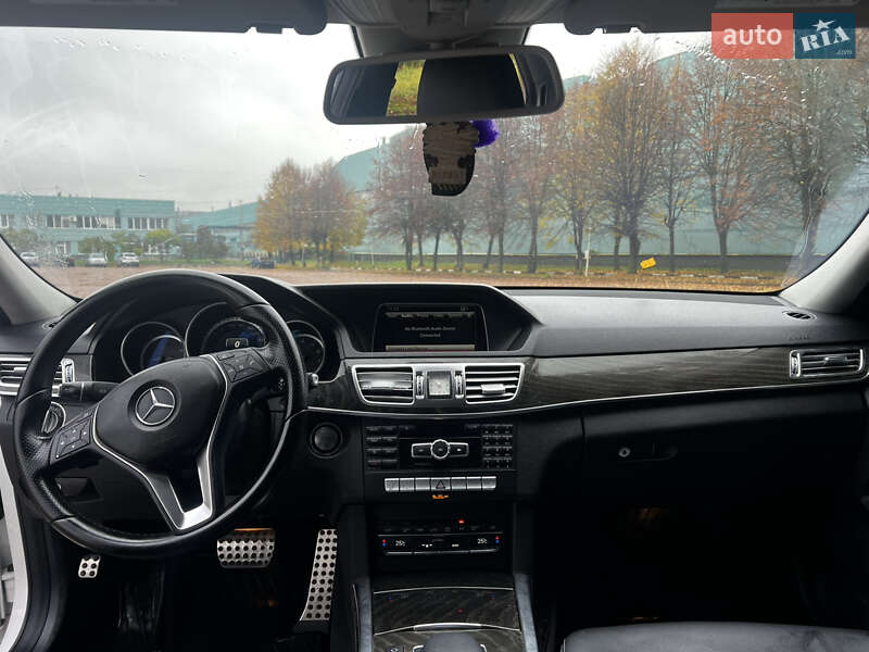Седан Mercedes-Benz E-Class 2014 в Житомире