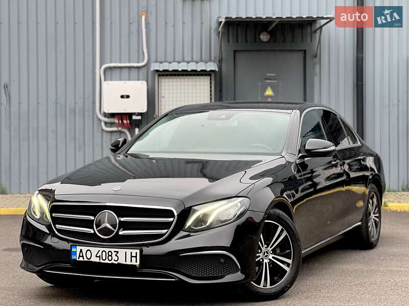 Седан Mercedes-Benz E-Class 2017 в Ужгороде фото Седан Mercedes-Benz E-Class 2017 в Ужгороде