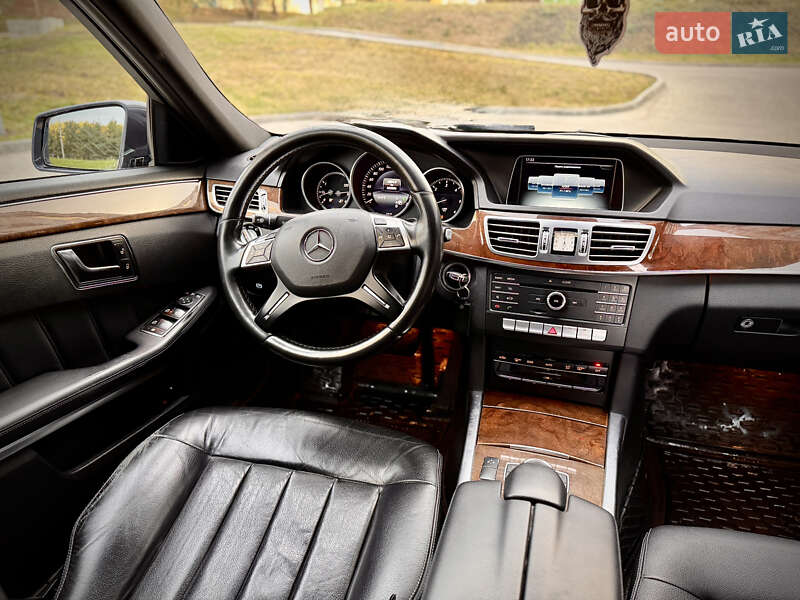 Седан Mercedes-Benz E-Class 2015 в Львове фото 14 Седан Mercedes-Benz E-Class 2015 в Львове