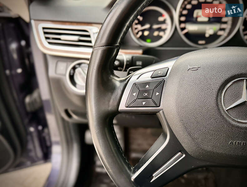 Седан Mercedes-Benz E-Class 2015 в Львове фото 18 Седан Mercedes-Benz E-Class 2015 в Львове