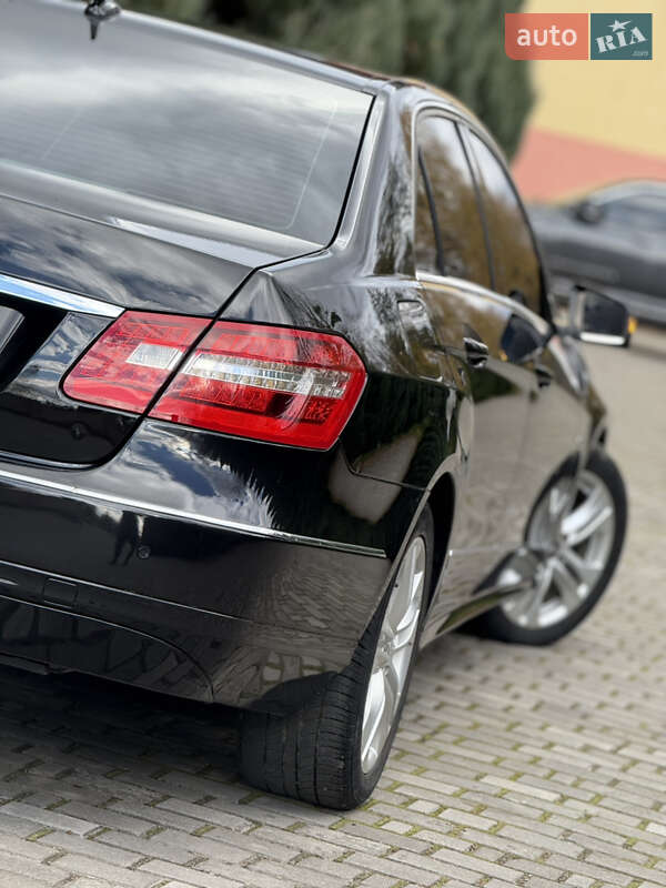 Седан Mercedes-Benz E-Class 2009 в Самборе фото 32 Седан Mercedes-Benz E-Class 2009 в Самборе