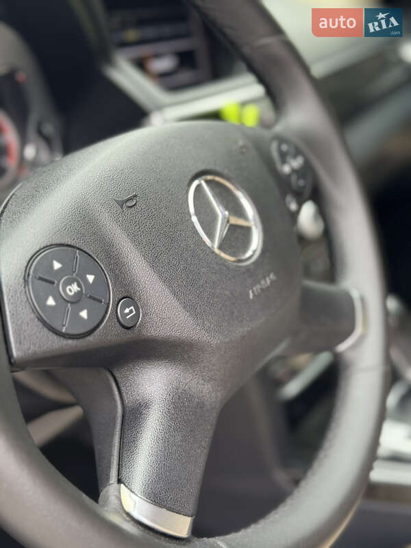Седан Mercedes-Benz E-Class 2009 в Самборе фото 50 Седан Mercedes-Benz E-Class 2009 в Самборе