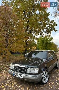Седан Mercedes-Benz E-Class 1995 в Нежине
