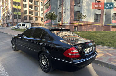 Седан Mercedes-Benz E-Class 2006 в  фото 3 Седан Mercedes-Benz E-Class 2006 в