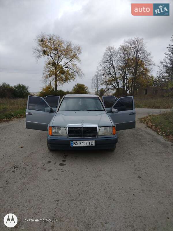 Седан Mercedes-Benz E-Class 1991 в Каменец-Подольском