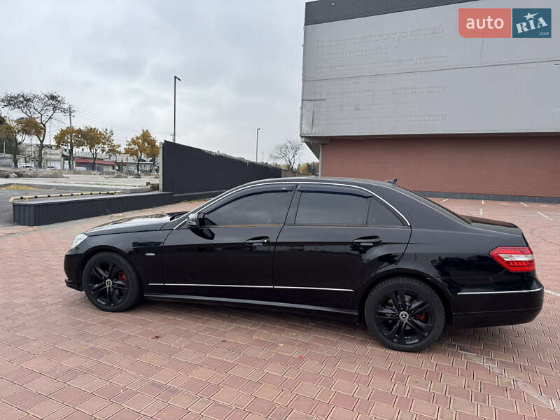 Седан Mercedes-Benz E-Class 2011 в Одессе фото 7 Седан Mercedes-Benz E-Class 2011 в Одессе