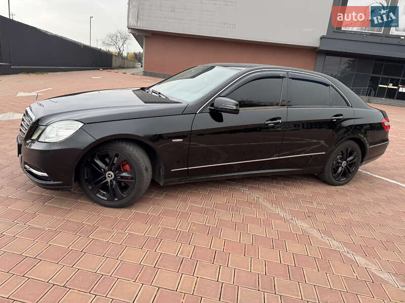 Седан Mercedes-Benz E-Class 2011 в Одессе фото 11 Седан Mercedes-Benz E-Class 2011 в Одессе