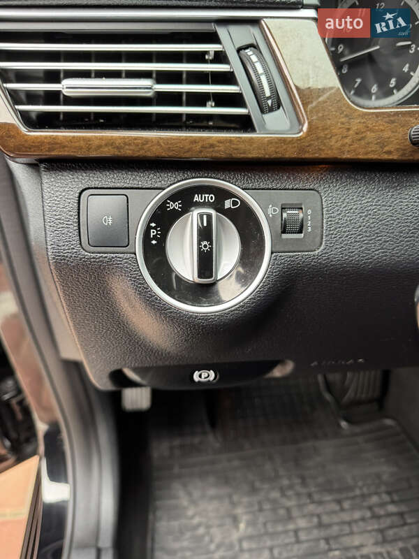 Седан Mercedes-Benz E-Class 2011 в Одессе фото 16 Седан Mercedes-Benz E-Class 2011 в Одессе