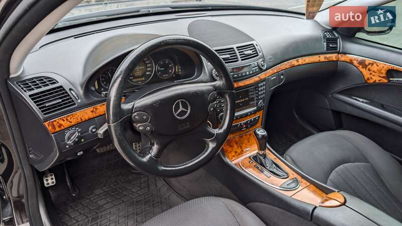 Седан Mercedes-Benz E-Class 2007 в Тернополе