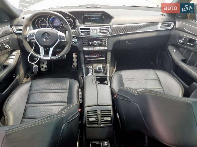 Седан Mercedes-Benz E-Class 2014 в Львові